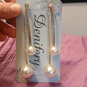Nwt DENIFERY Rhinestone & Pearl Drop Dangle Earrings Gold tone & White 4" long